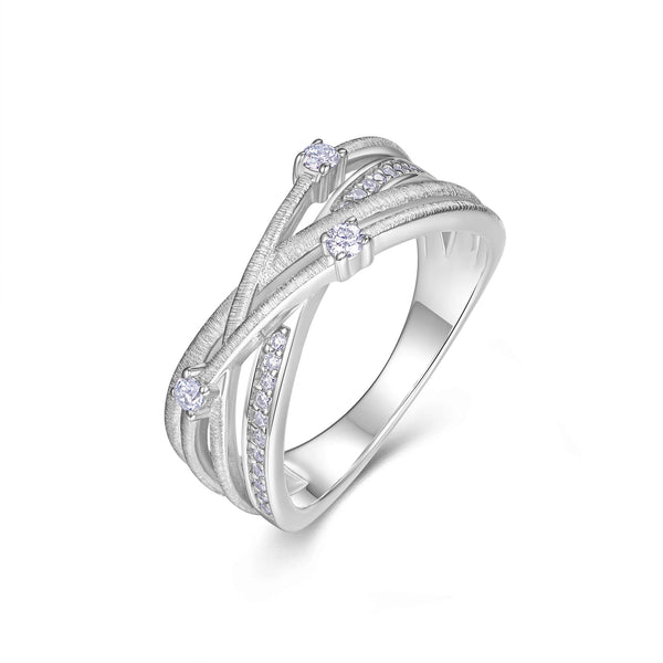 A Luxurious And Fashionable Minimalist Jewelry Ring Featuring Top-quality Moissanite, Made Of S925 Silver Electroplated With Platinum.